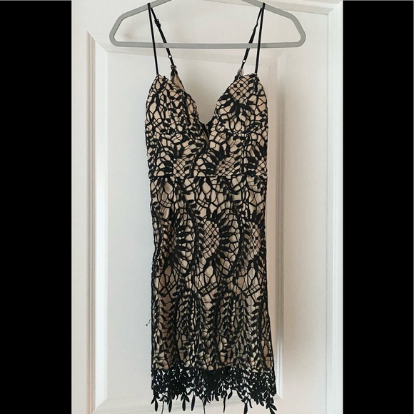 Luxxel Dresses & Skirts - Luxxel Lace Dress